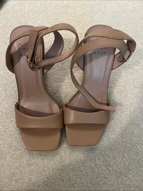 a new day Nude/Tan Strappy Square-Toe Block Heel Sandals